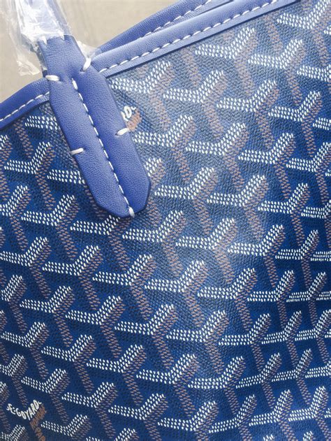 fake goyard bag nyc|how to identify a goyard handbag.